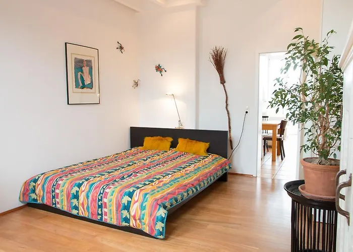 Medienhafen 46 Sqm * Düsseldorf